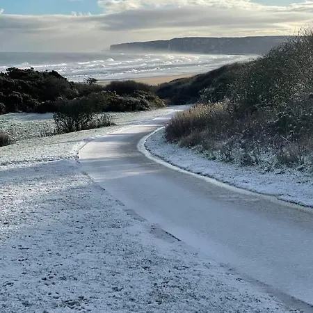 Paddys Corner - Part Of The The Bay Village With Pool, Gym And Direct Access, Pub, Restaurant, Tennis And Meadows Walks Vakantiehuis