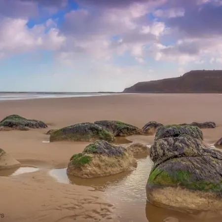 Prázdninový dům Paddys Corner - Part Of The The Bay Village With Pool, Gym And Direct Access, Pub, Restaurant, Tennis And Meadows Walks *