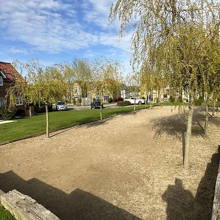 Paddys Corner - Part Of The The Bay Village With Pool, Gym And Direct Access, Pub, Restaurant, Tennis And Meadows Walks Feriehus