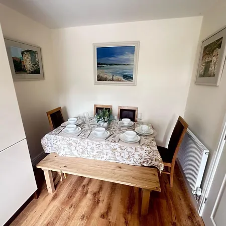 Paddys Corner - Part Of The The Bay Village With Pool, Gym And Direct Access, Pub, Restaurant, Tennis And Meadows Walks Feriehus Filey