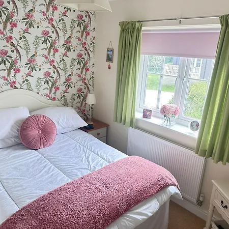 Paddys Corner - Part Of The The Bay Village With Pool, Gym And Direct Access, Pub, Restaurant, Tennis And Meadows Walks * Filey